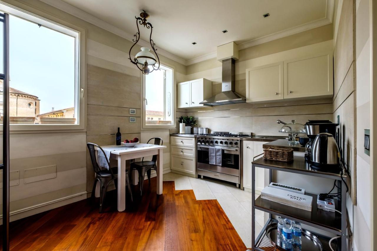 ראבנה Penthouse In The City Centre מראה חיצוני תמונה